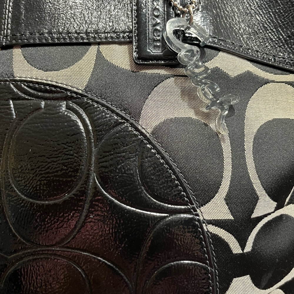 Coach Laura Signature Jacquard Canvas Tote bag - Picture 7 of 9